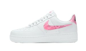 Nike Air Force 1 07 SE Love for All