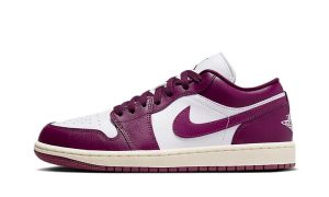 Jordan 1 Low Bordeaux (W)