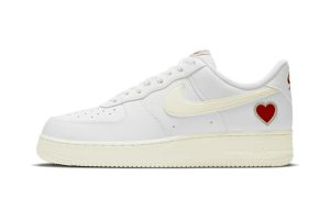 Nike Air Force 1 Low Valentines Day (2021)