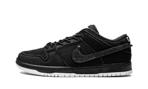 Nike SB Dunk Low Gnarhunters