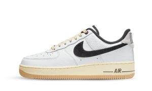 Nike Air Force 1 '07 LX Low Command Force Summit White Black (W)