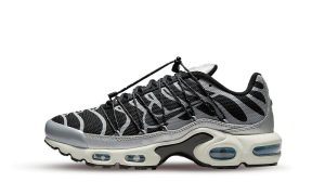 Nike Air Max Plus Lace Toggle Black Silver