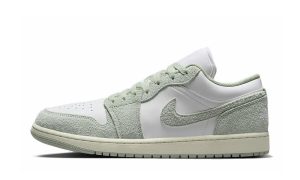 Jordan 1 Low SE 'Seafoam'