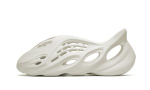 Yeezy Foam RNNR 'Ararat'