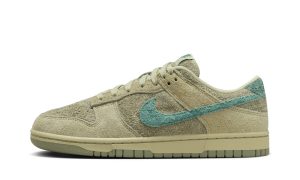 Nike Dunk Low 'Olive Aura' (W)