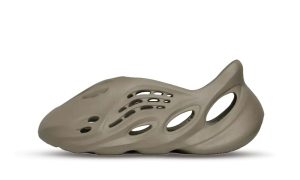 yeezy-foam-rnnr-stone-taupe