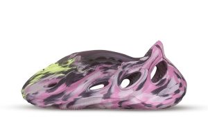 Yeezy Foam RNR MX Carbon