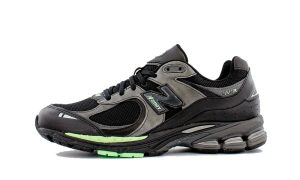 New Balance 2002R Black Silver Green