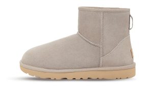 UGG Classic Mini II Boot Caribou (W)