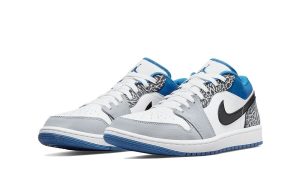 Air Jordan 1 Low SE True Blue - Image 2