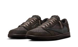 Jordan 1 Retro Low OG SP 'Travis Scott Velvet Brown' - Image 2