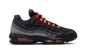 Nike Air Max 95 Black Hyper Crimson - immagine 2