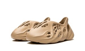 adidas Yeezy Foam RNNR Mist - Image 2