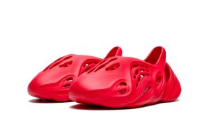 Yeezy Foam RNNR Vermillion - Image 2