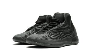 Yeezy QNTM Onyx - Image 2