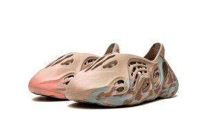 Yeezy Foam RNNR MX Sand Grey - Image 2