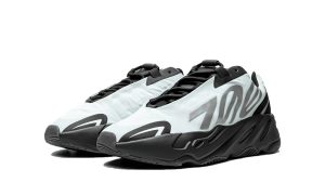 Yeezy Boost 700 MNVN Blue Tint - immagine 2