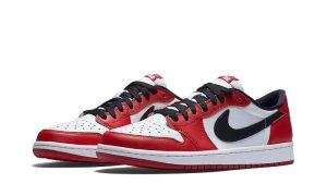 Jordan 1 Retro Low OG Chicago (2025) - immagine 2