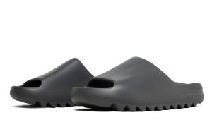 Yeezy Slide 'Granite' - Image 2