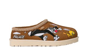 UGG Tasman Slipper Palace x Looney Tunes Chestnut – Image 2