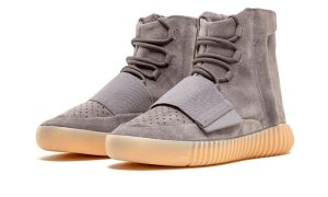 Yeezy Boost 750 'Light Grey' - Image 2