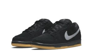 Nike SB Dunk Low Fog - Image 2