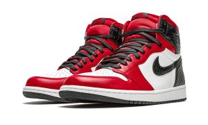 Jordan 1 Retro High Satin Snake Chicago (W) - Image 2