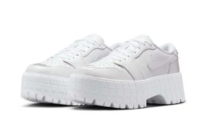 Jordan 1 Brooklyn Low White Metallic Silver (W) - Image 3