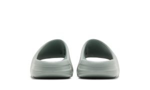 Yeezy Slide 'Salt' - Image 3