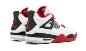 Air Jordan 4 Retro Fire Red - Image 3