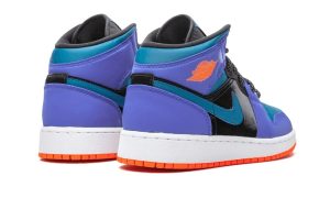 Jordan 1 Mid Racer Blue Green Abyss (GS) – Image 3