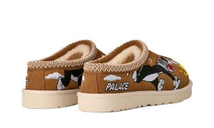 UGG Tasman Slipper Palace x Looney Tunes Chestnut – Image 3