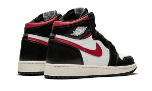 Jordan 1 Retro High Black Gym Red (GS) - Image 3