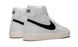 Nike Blazer Mid 77 Vintage White Black - Image 3