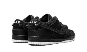 Nike SB Dunk Low Gnarhunters – Image 3