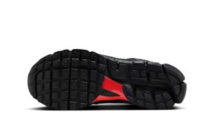 Nike Zoom Vomero 5 Black Metallic University Red – Image 4
