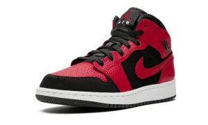 Jordan 1 Mid Reverse Bred (GS) – Bild 4