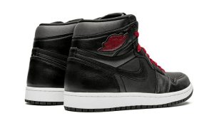 Jordan 1 Retro High Black Satin Gym Red – Bild 4