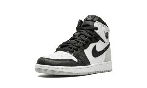 Air Jordan 1 Retro High OG Stage Haze (GS) - Image 4