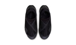 Nike Go FlyEase Triple Black (Women's) – Image 4