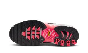 Nike Air Max Plus Black Hot Punch (W) – Image 4