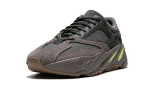adidas Yeezy Boost 700 Mauve - Image 4