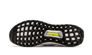 adidas Ultra Boost Triple White 1.0 - Image 5