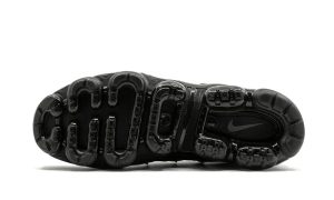 Nike Air VaporMax Plus 'Triple Black' – Image 5