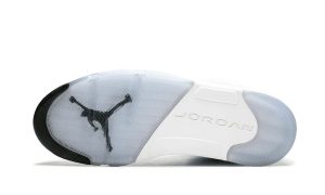 Air Jordan 5 Retro Metallic Silver - Image 5