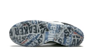 Nike SB Dunk Low Staple Panda Pigeon - immagine 5