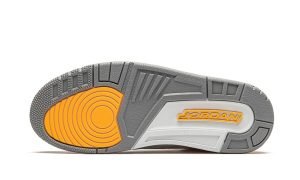 Jordan 3 Retro Laser Orange (W) – Image 5