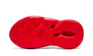 Yeezy Foam RNNR Vermillion - Image 5