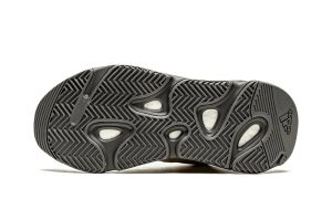 Yeezy Boost 700 MNVN Honey Flux - Image 5