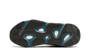 adidas Yeezy Boost 700 Faded Azure – Image 5